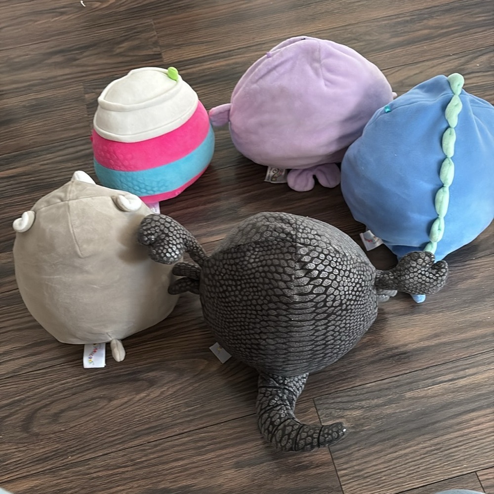 Collection of Squishmallows - Picture 2 of 2